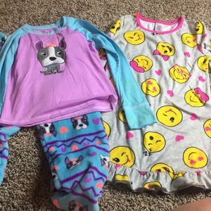 2 pjs sets